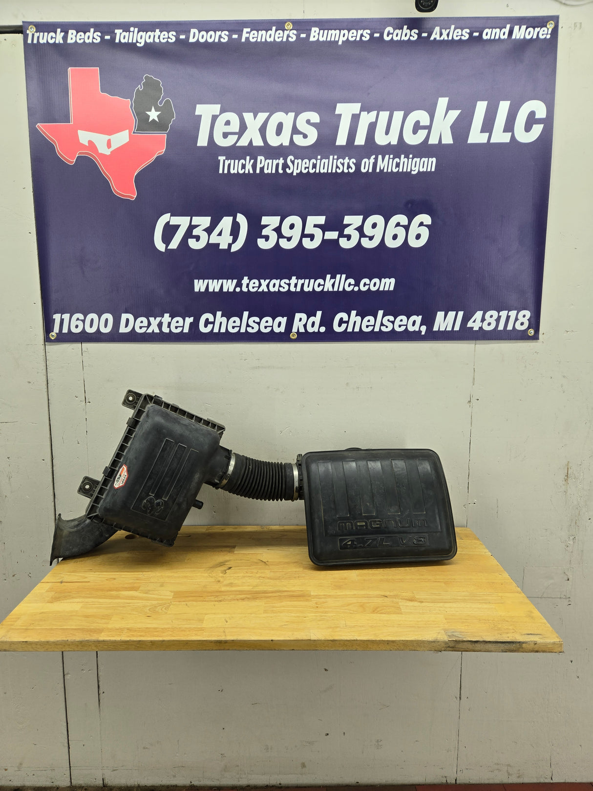 2004-2018 Dodge Ram 1500 2500 3500 Air Intake Box Cleaner