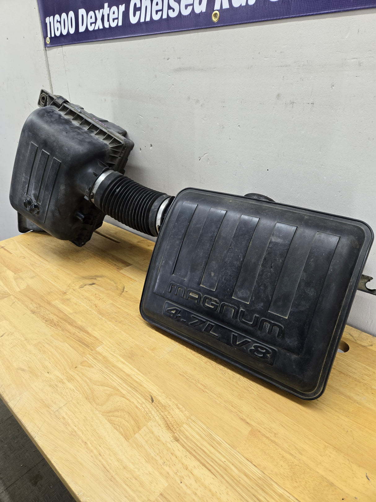 2004-2018 Dodge Ram 1500 2500 3500 Air Intake Box Cleaner