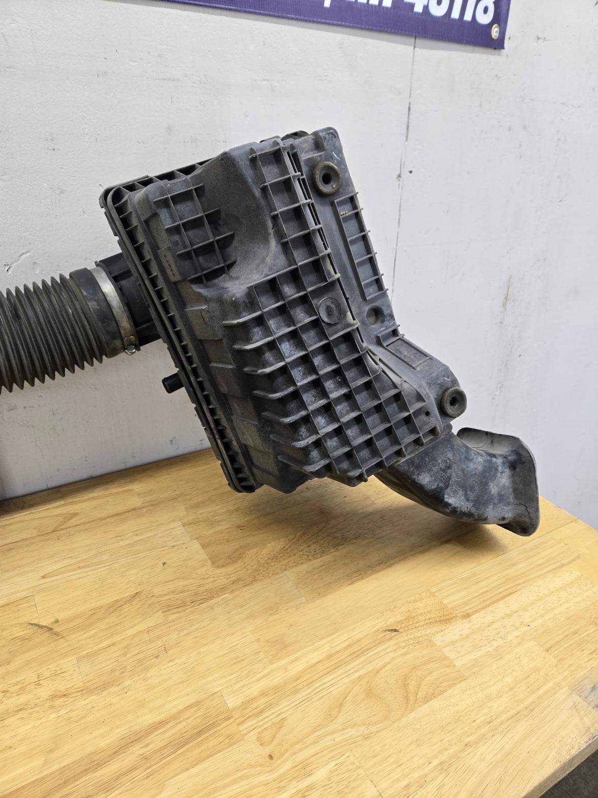 2004-2018 Dodge Ram 1500 2500 3500 Air Intake Box Cleaner