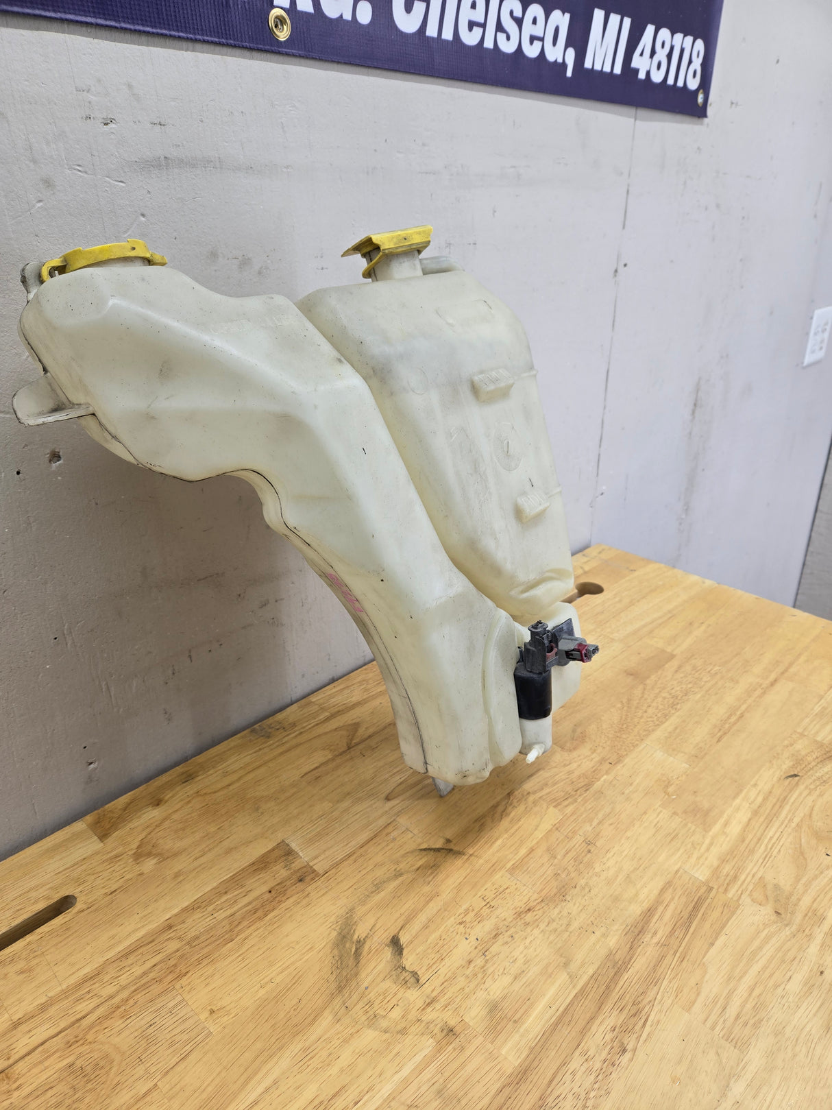 2006-2009 Dodge Ram 1500 Coolant & Washer Reservoir 55056502AE