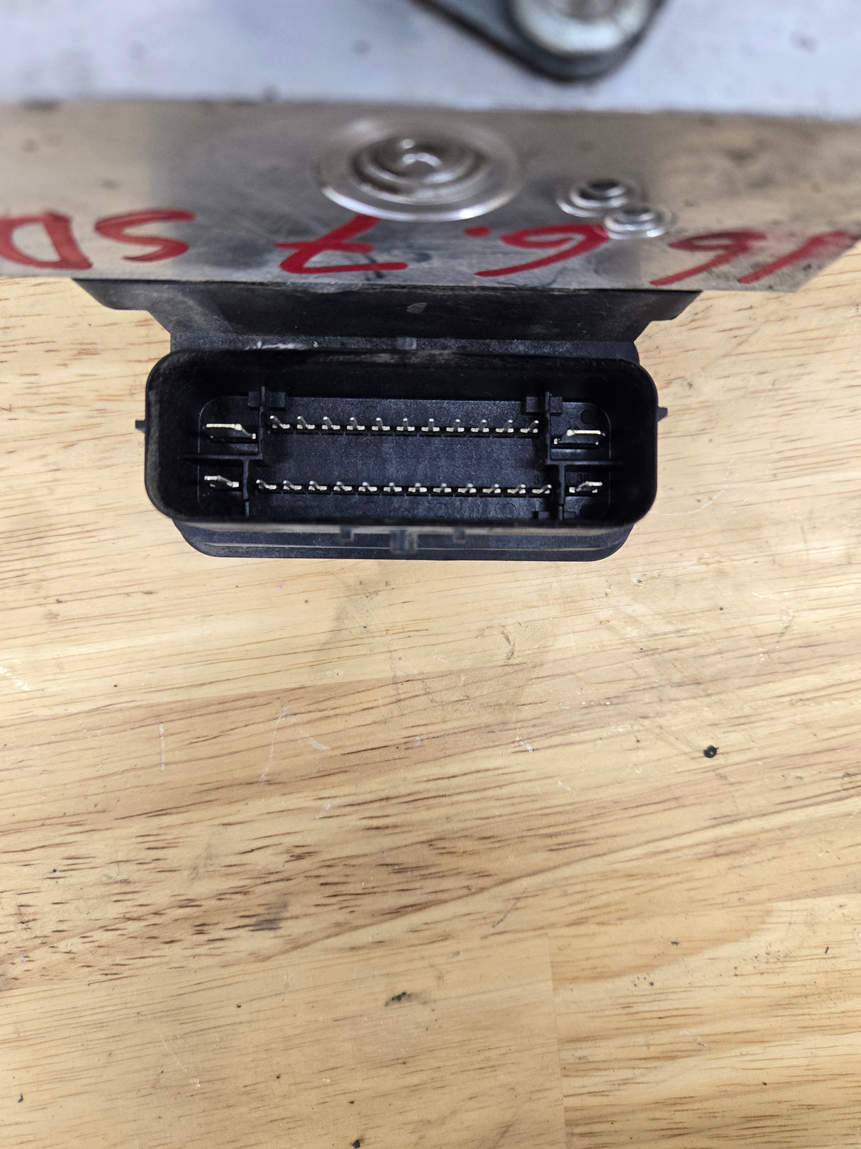 2014-2016 Ford Super Duty F250 F350 ABS Pump Module Control Assembly EC34-2C405-CB