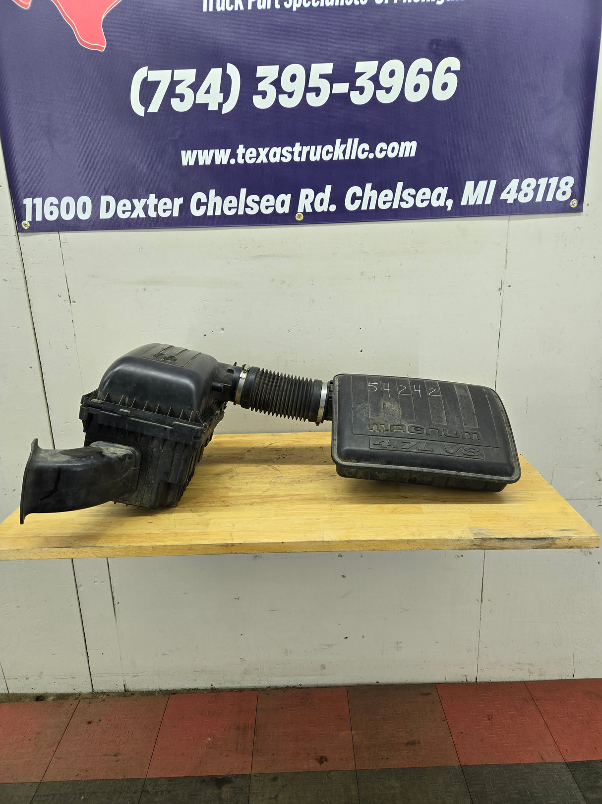 2004-2018 Dodge Ram 1500 2500 3500 Air Intake Box Cleaner