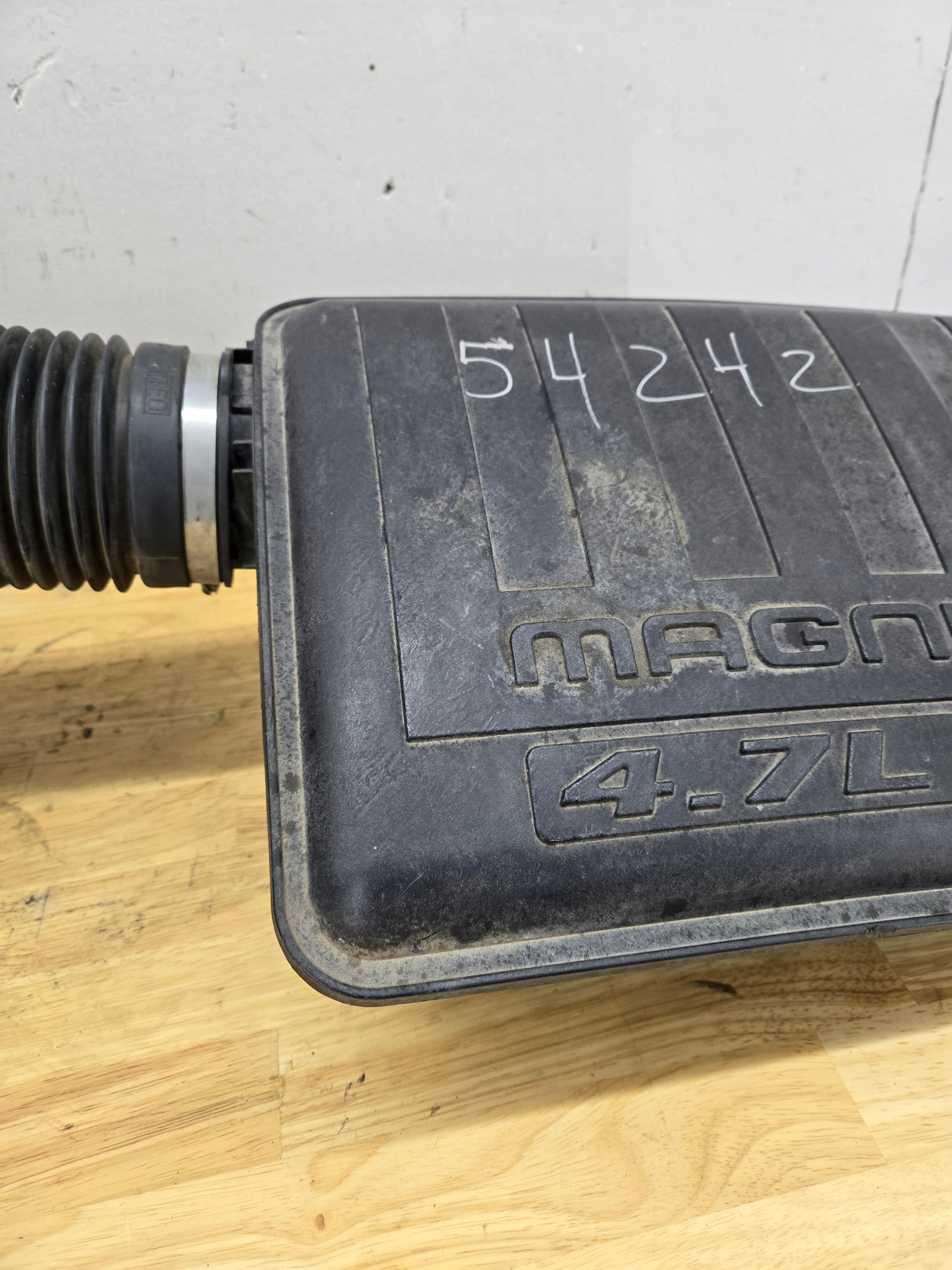 2004-2018 Dodge Ram 1500 2500 3500 Air Intake Box Cleaner