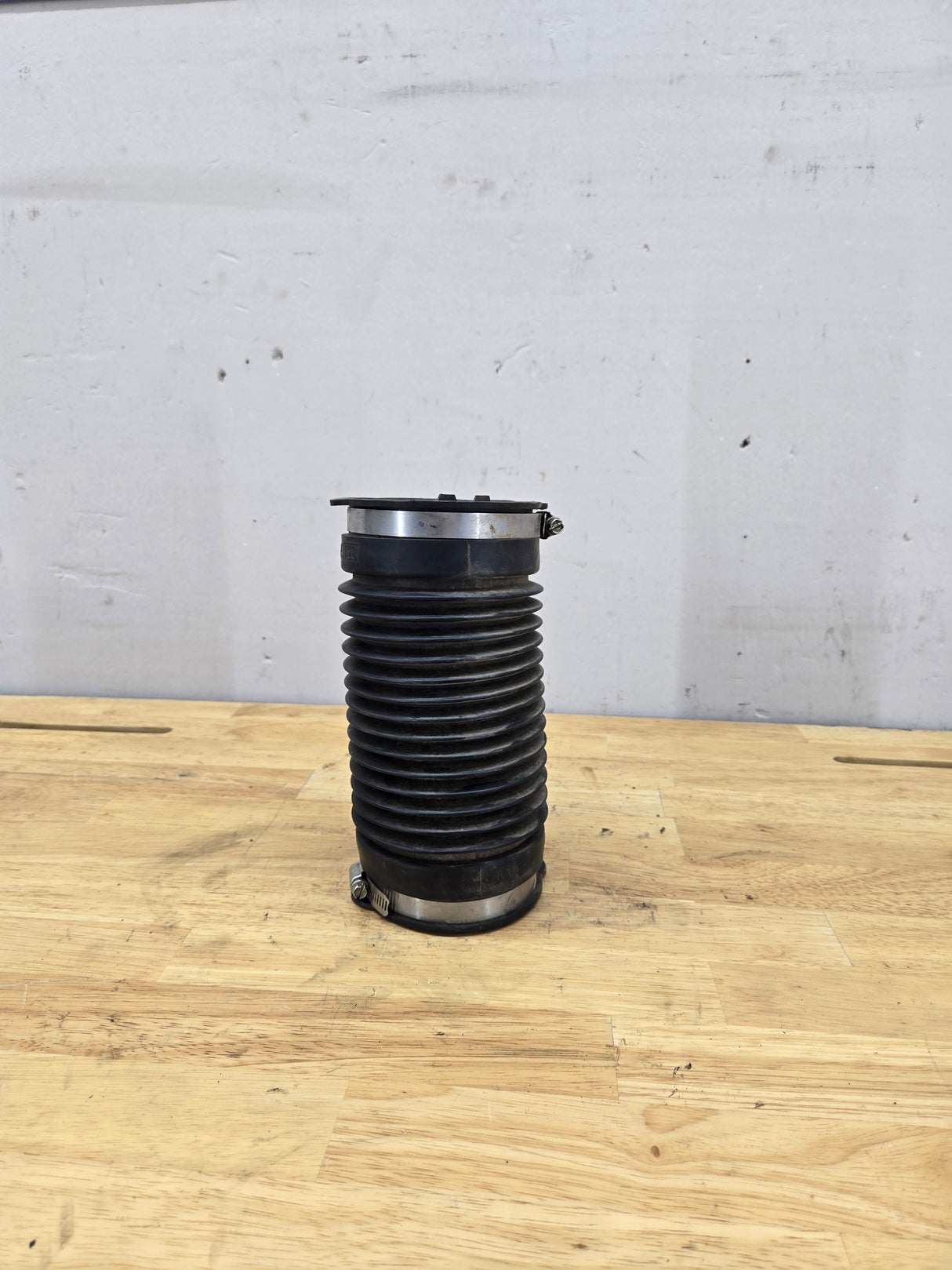 2004-2018 Dodge Ram 1500 2500 3500 Air Intake Box Cleaner