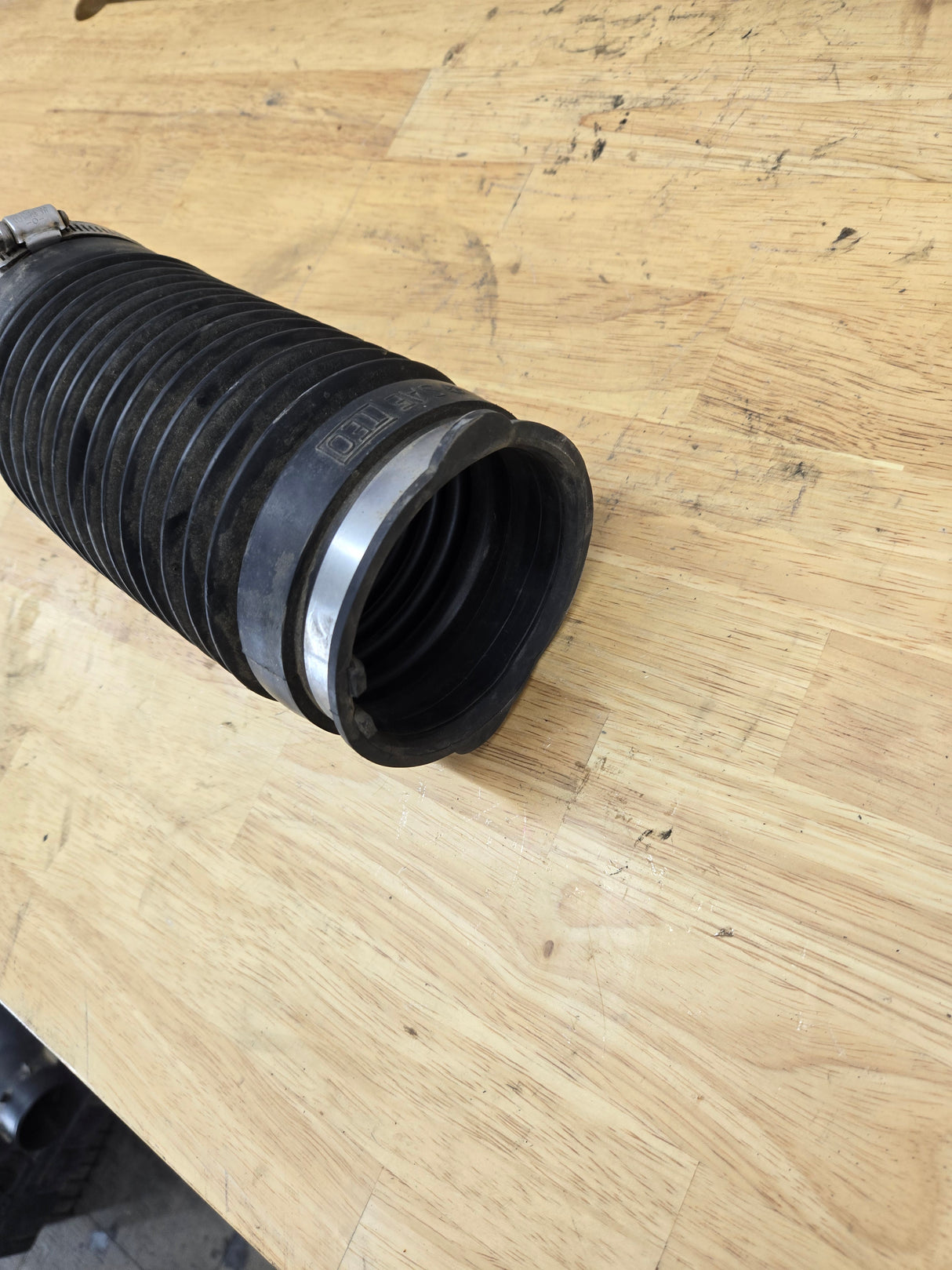 2004-2018 Dodge Ram 1500 2500 3500 Air Intake Box Cleaner