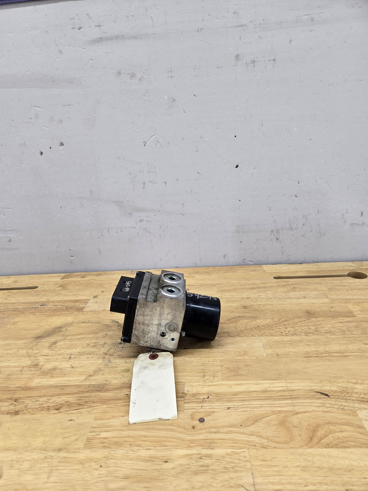 2005-2007 Ford Super Duty F250 F350 ABS Pump Module Control Assembly 5C34-2C346-AJ