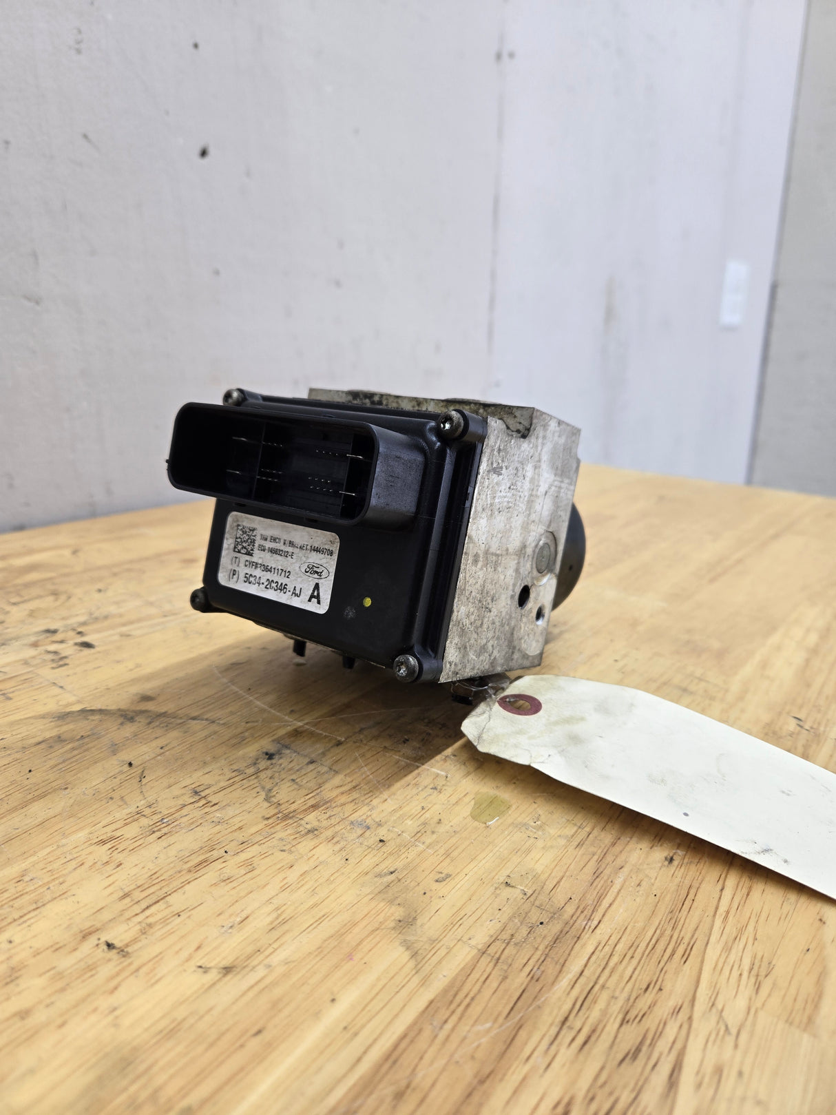 2005-2007 Ford Super Duty F250 F350 ABS Pump Module Control Assembly 5C34-2C346-AJ