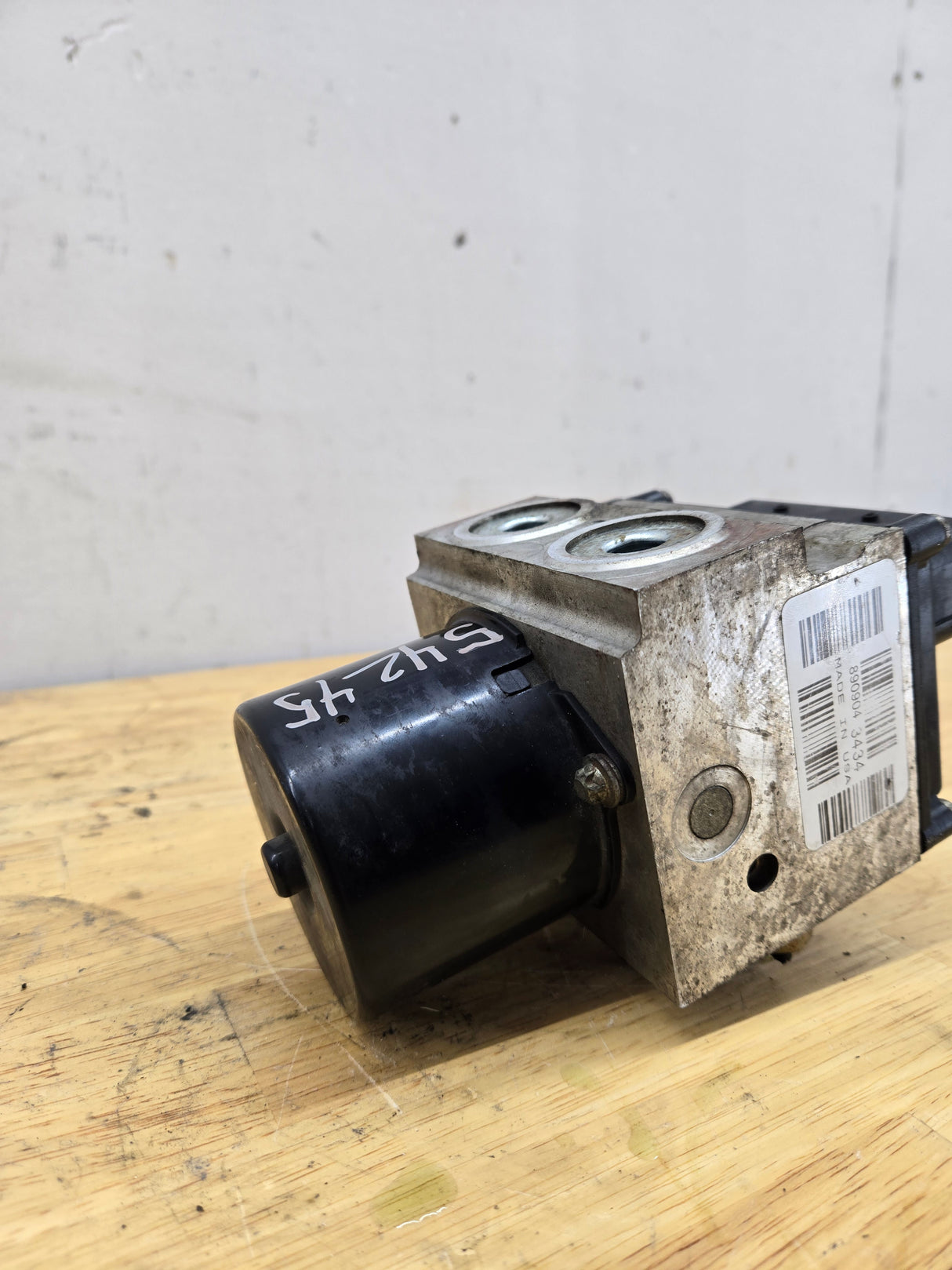 2005-2007 Ford Super Duty F250 F350 ABS Pump Module Control Assembly 5C34-2C346-AJ