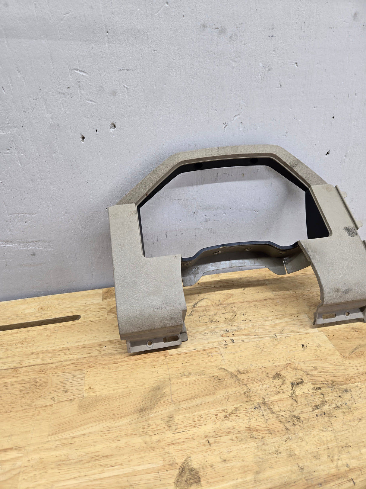 2008-2010 Ford F250 F350 F450 F550 Super Duty Instrument Gauge Cluster Bezel Trim