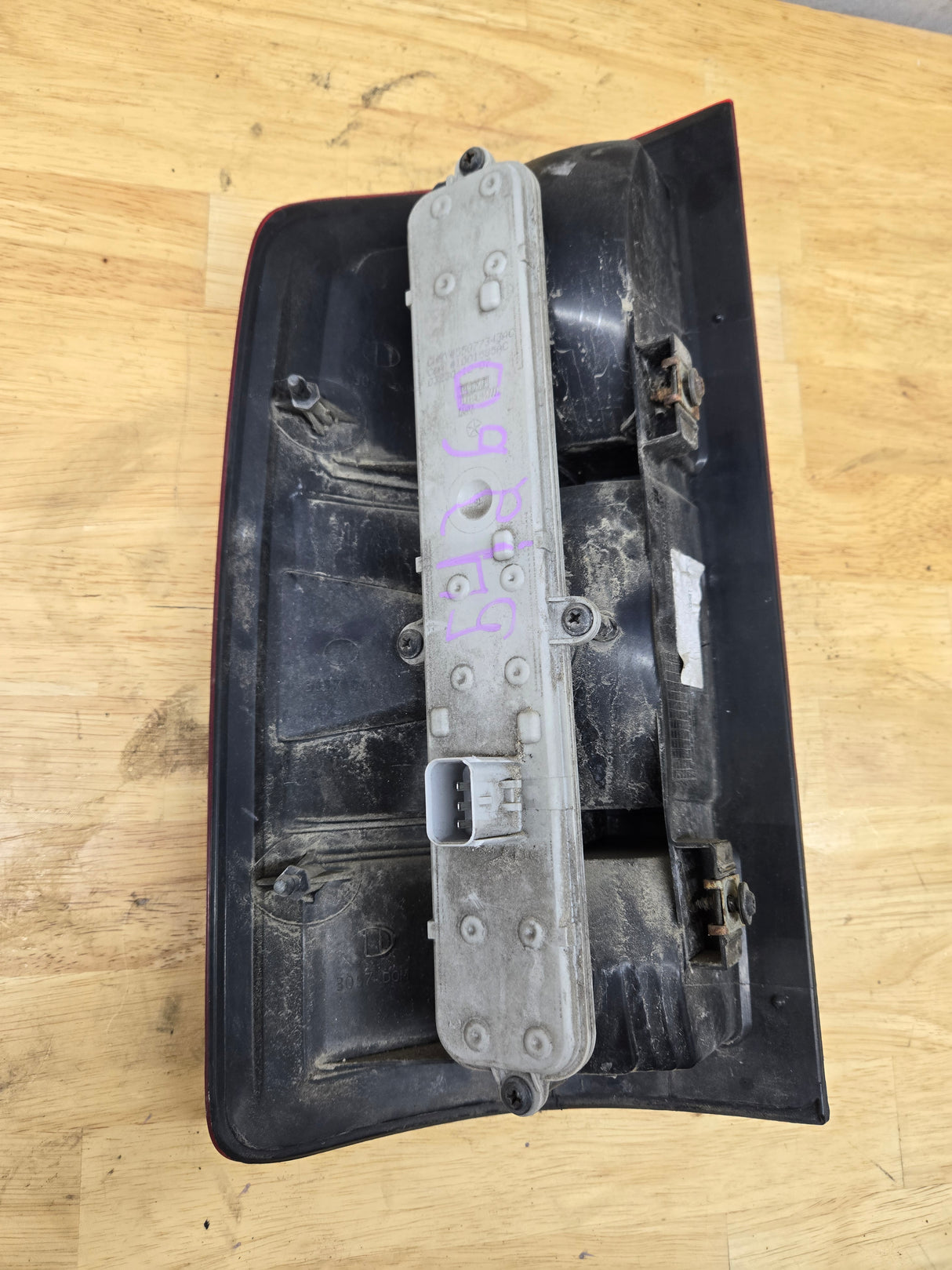 2002-2006 Dodge Ram 1500 2500 3500 RH Passenger Side Tail Light