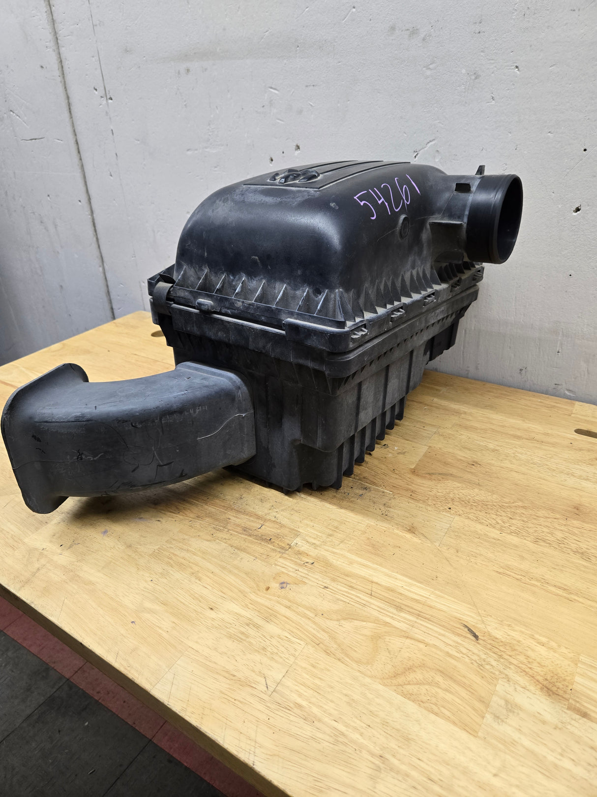 2004-2018 Dodge Ram 1500 2500 3500 Air Intake Box Cleaner