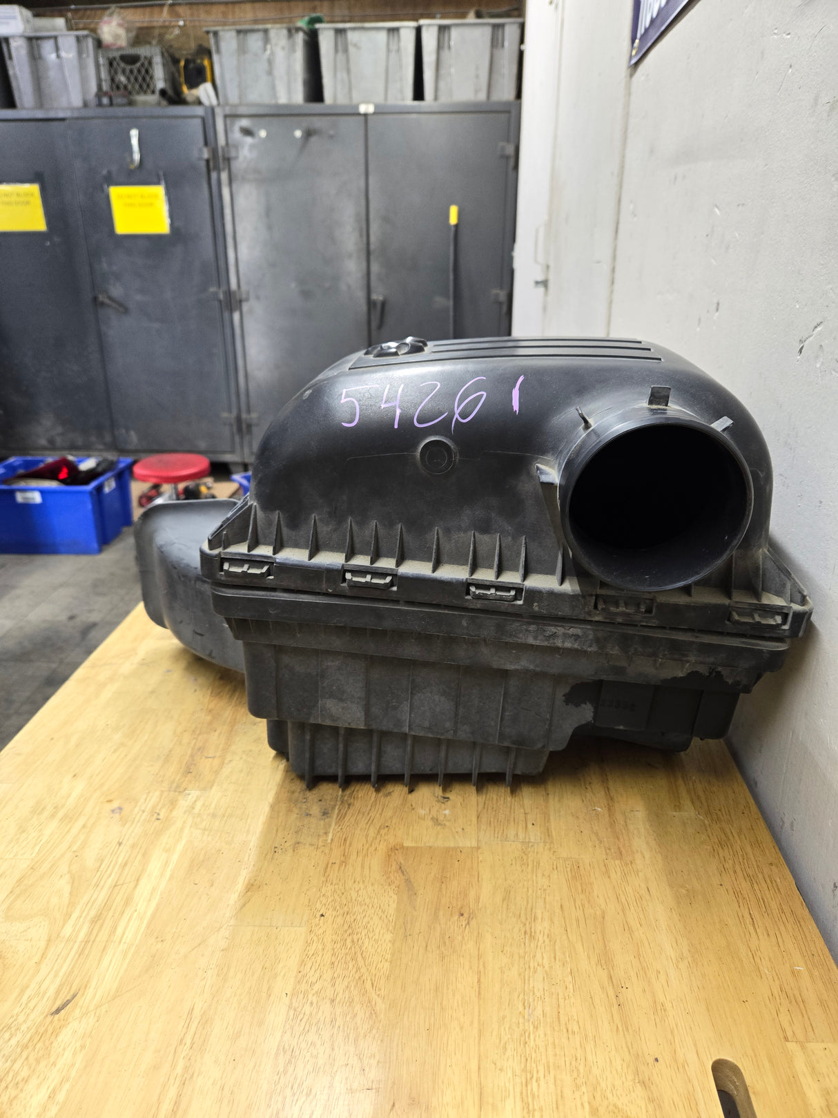 2004-2018 Dodge Ram 1500 2500 3500 Air Intake Box Cleaner