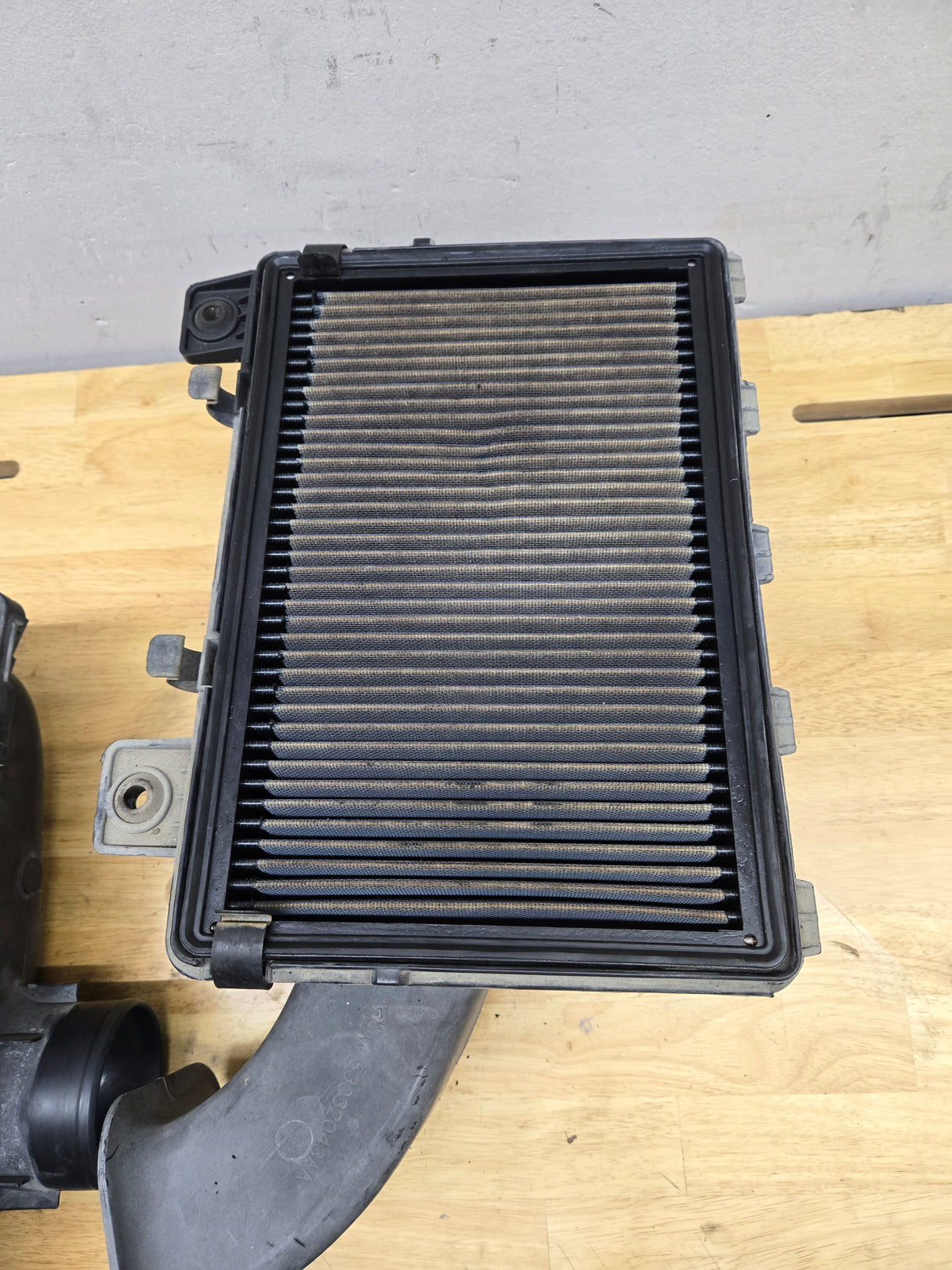 2004-2018 Dodge Ram 1500 2500 3500 Air Intake Box Cleaner