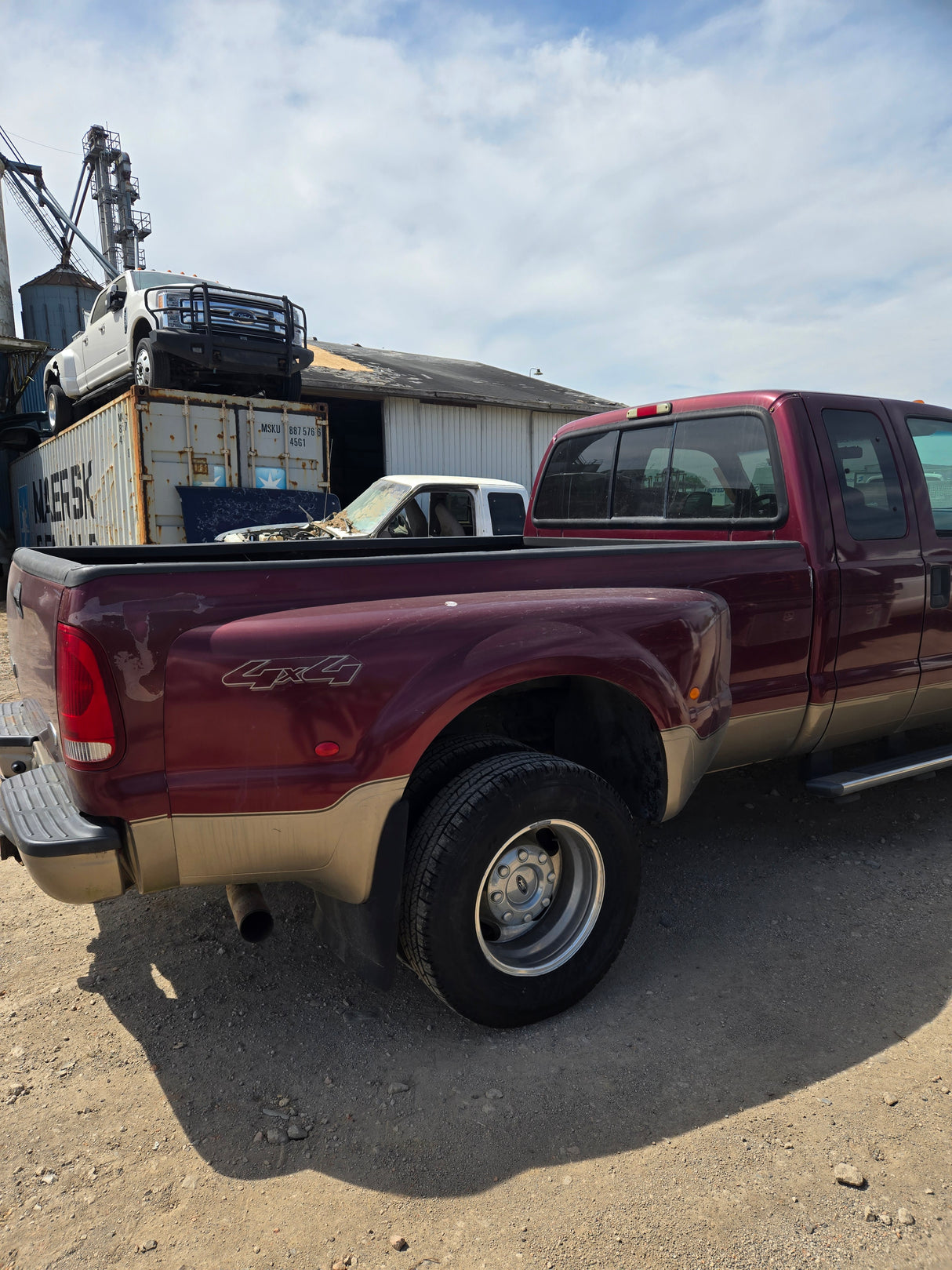 2006 Ford F-350 Dually Super Duty 6.0L Power Stroke - FULL PART OUT