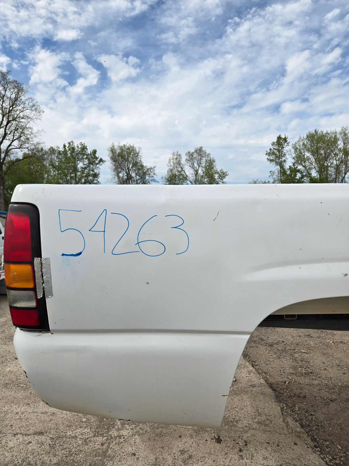 1999-2007 Chevrolet Silverado / GMC Sierra 1500 2500 3500 HD 8' Long Bed Truck Bed