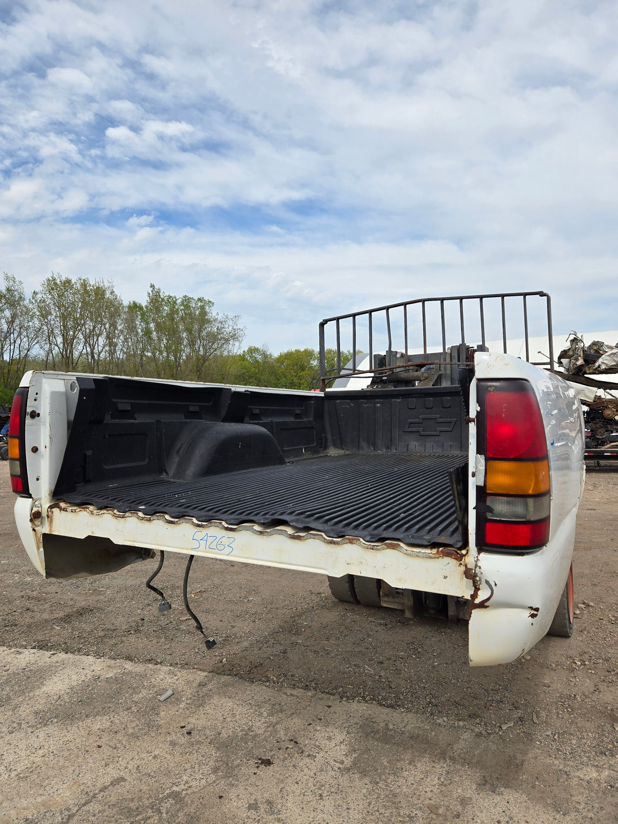 1999-2007 Chevrolet Silverado / GMC Sierra 1500 2500 3500 HD 8' Long Bed Truck Bed