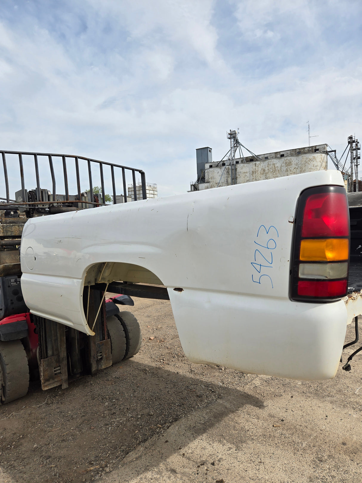 1999-2007 Chevrolet Silverado / GMC Sierra 1500 2500 3500 HD 8' Long Bed Truck Bed