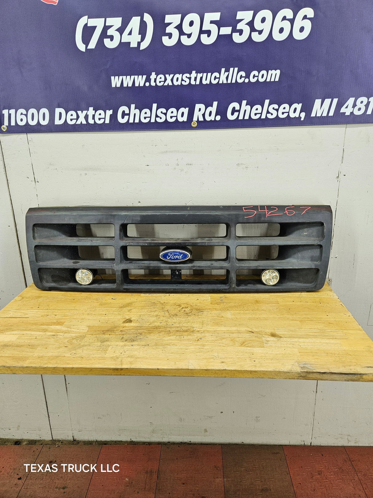 1992-1997 Ford F150 F250 F350 F450 F550 Grill