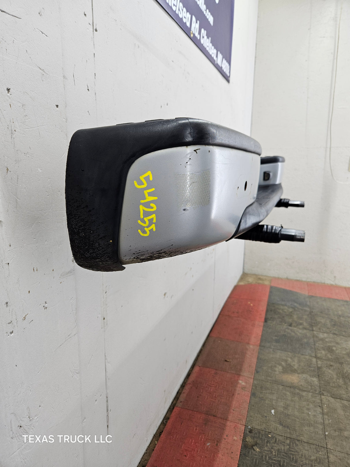 1999-2007 Chevrolet Silverado / GMC Sierra 1500 Rear Bumper