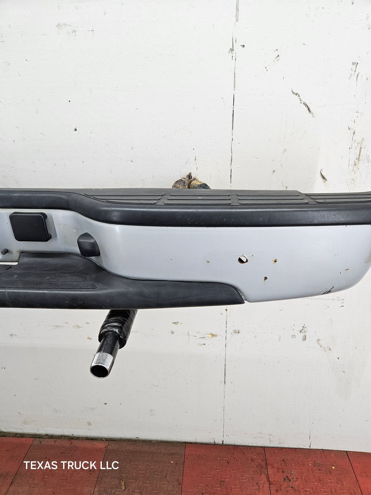 1999-2007 Chevrolet Silverado / GMC Sierra 1500 Rear Bumper
