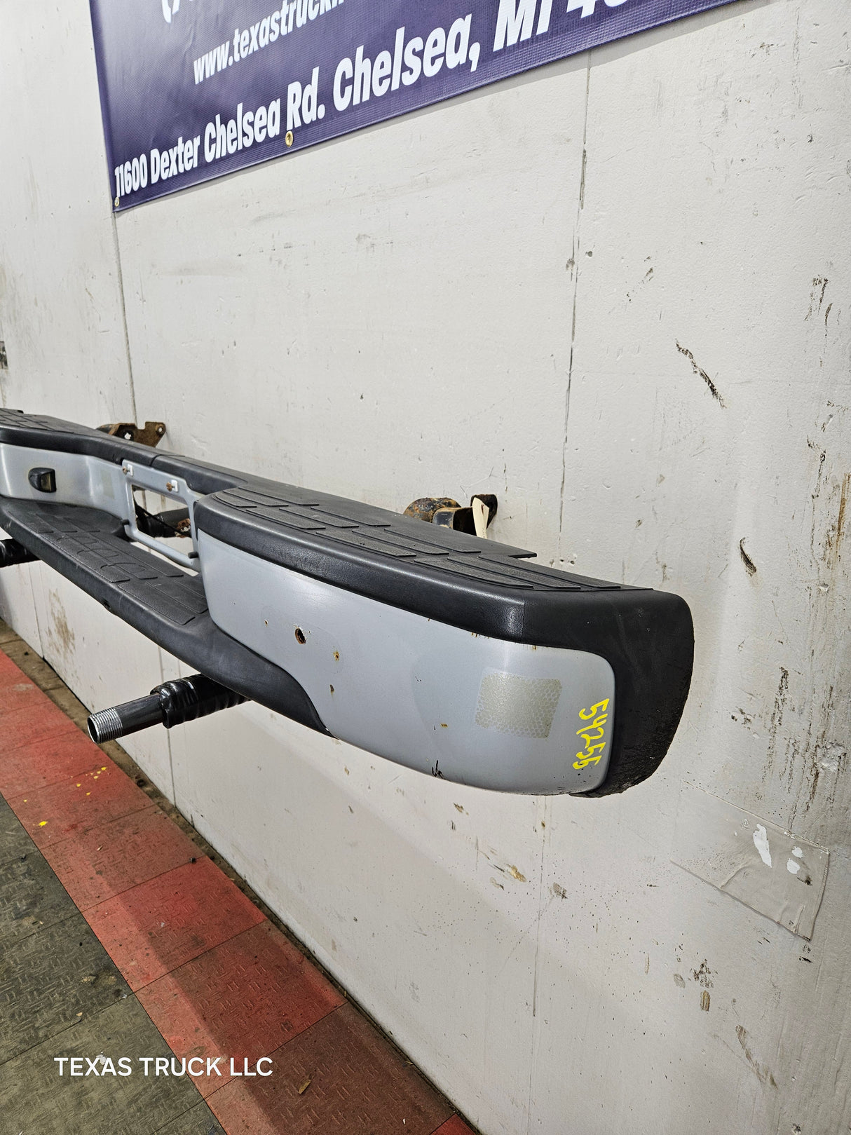 1999-2007 Chevrolet Silverado / GMC Sierra 1500 Rear Bumper