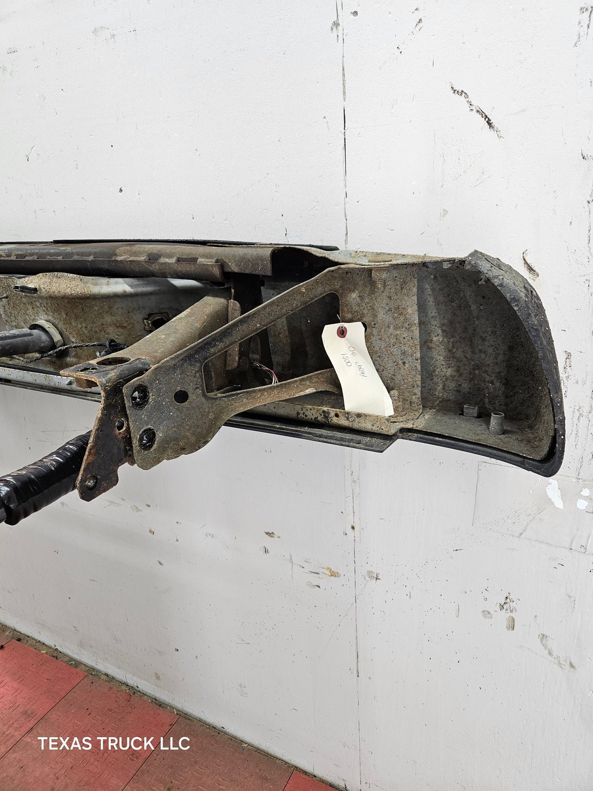 1999-2007 Chevrolet Silverado / GMC Sierra 1500 Rear Bumper