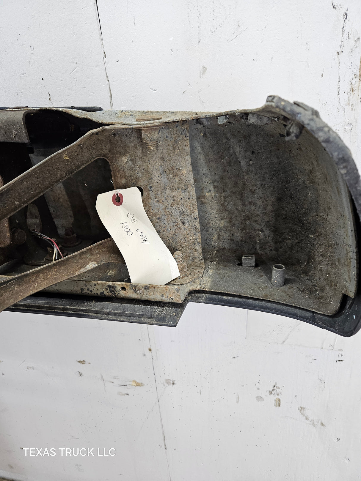 1999-2007 Chevrolet Silverado / GMC Sierra 1500 Rear Bumper