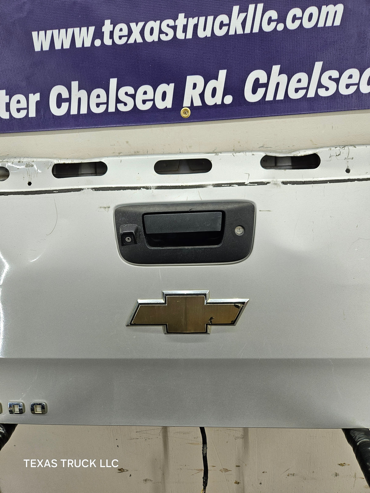 2007-2013 Chevrolet Silverado / GMC Sierra Tailgate 1500 2500 3500 HD