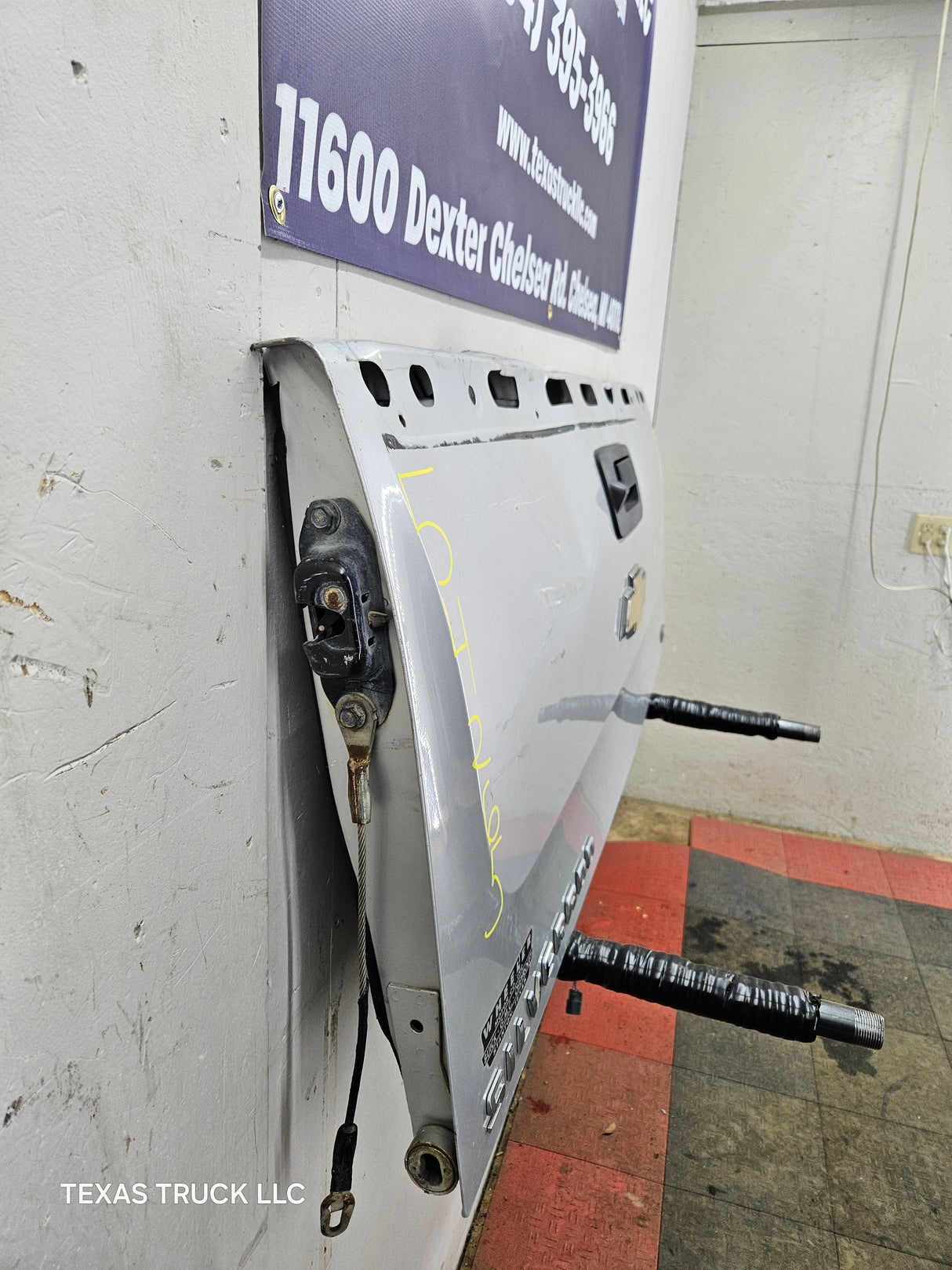 2007-2013 Chevrolet Silverado / GMC Sierra Tailgate 1500 2500 3500 HD