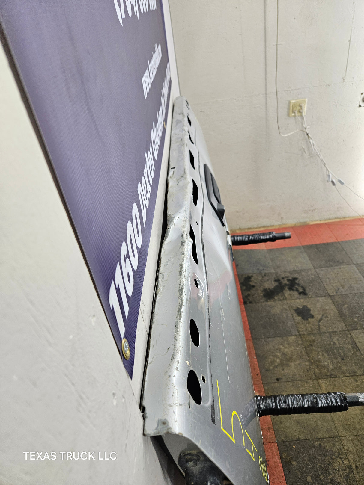 2007-2013 Chevrolet Silverado / GMC Sierra Tailgate 1500 2500 3500 HD