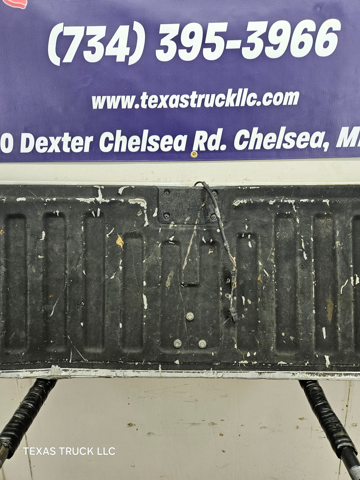 2007-2013 Chevrolet Silverado / GMC Sierra Tailgate 1500 2500 3500 HD