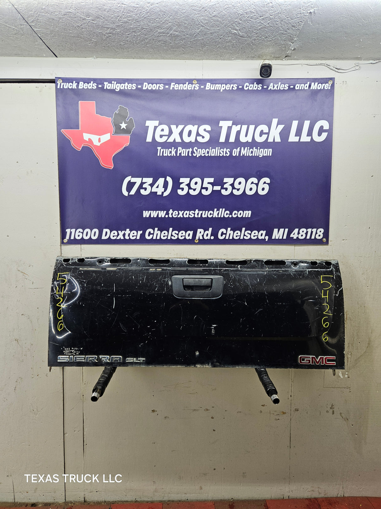 2007-2013 Chevrolet Silverado / GMC Sierra Tailgate 1500 2500 3500 HD
