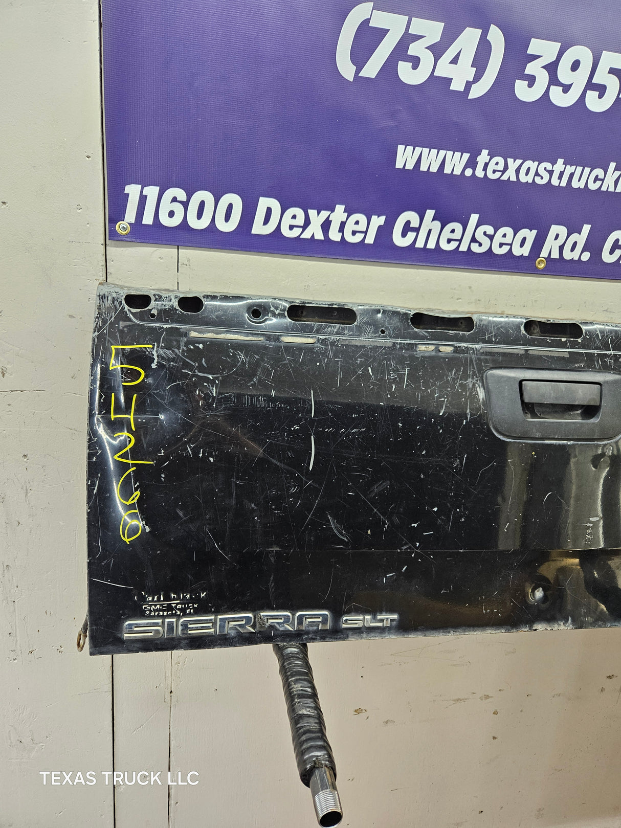 2007-2013 Chevrolet Silverado / GMC Sierra Tailgate 1500 2500 3500 HD