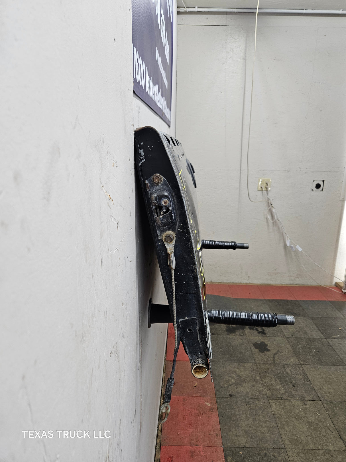 2007-2013 Chevrolet Silverado / GMC Sierra Tailgate 1500 2500 3500 HD