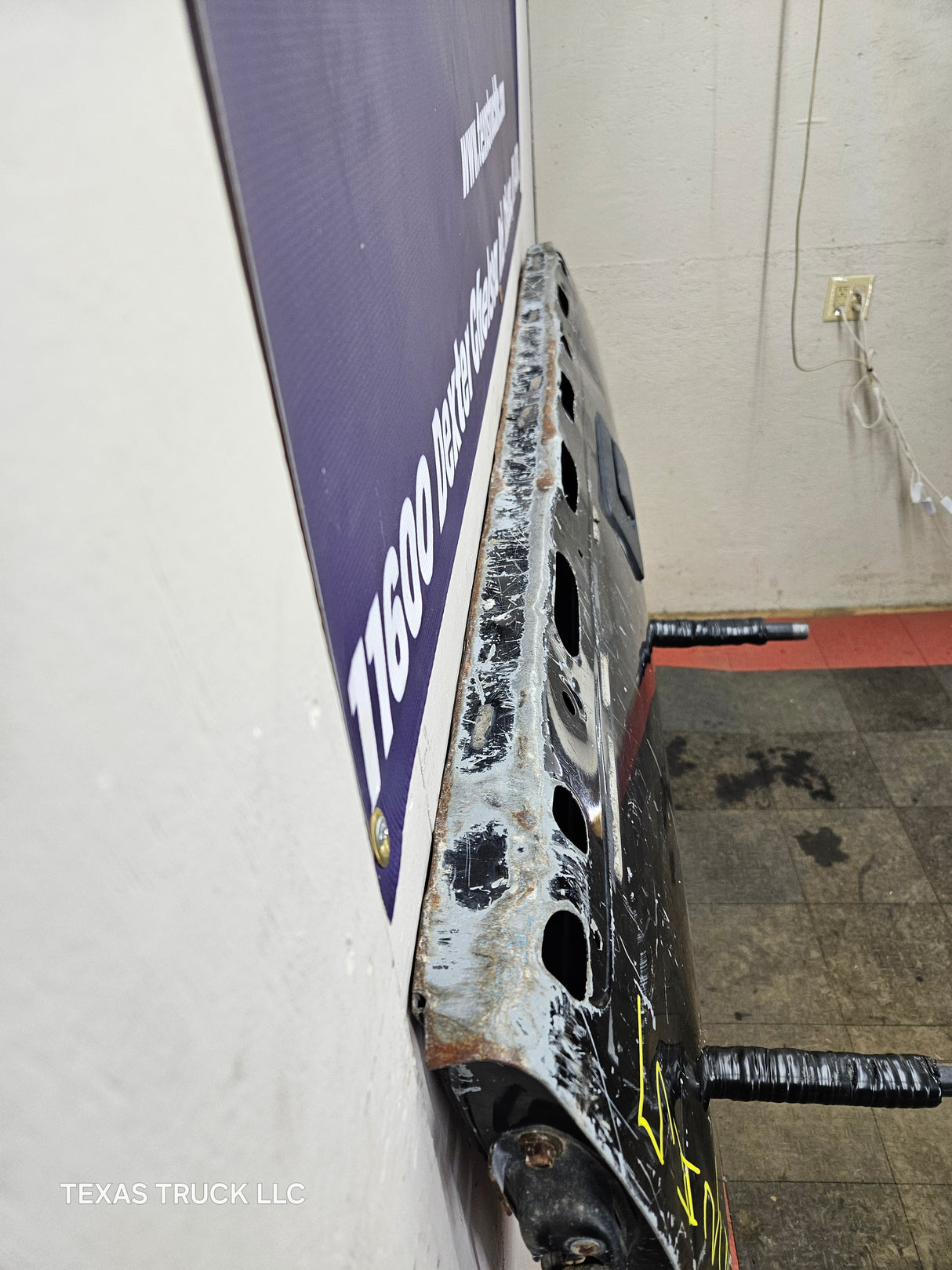 2007-2013 Chevrolet Silverado / GMC Sierra Tailgate 1500 2500 3500 HD