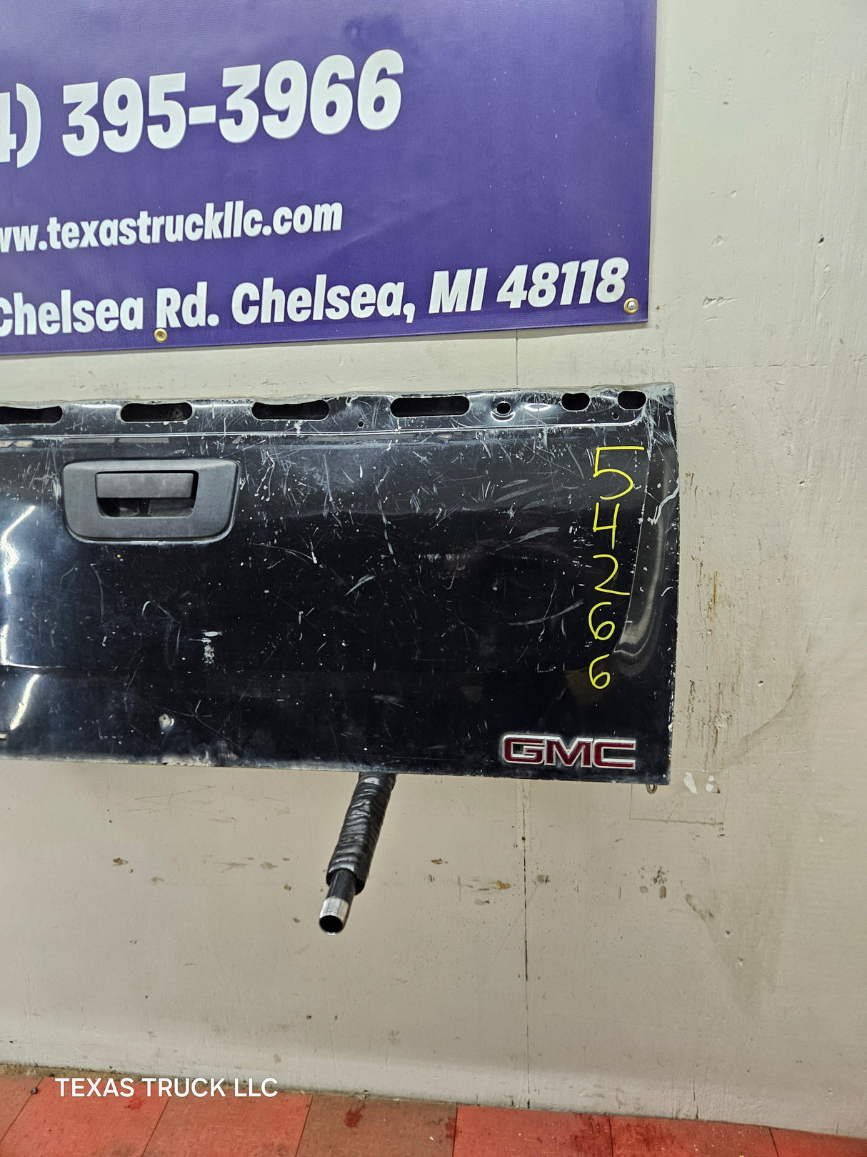 2007-2013 Chevrolet Silverado / GMC Sierra Tailgate 1500 2500 3500 HD