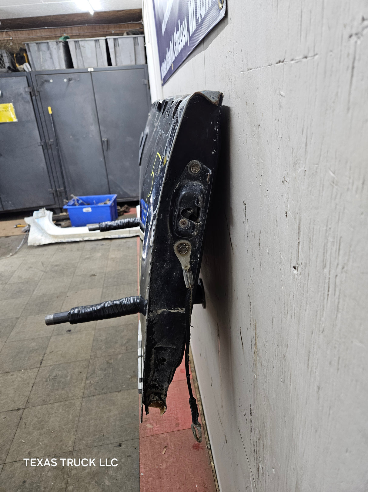 2007-2013 Chevrolet Silverado / GMC Sierra Tailgate 1500 2500 3500 HD