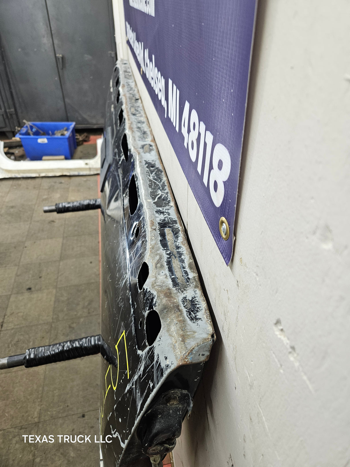 2007-2013 Chevrolet Silverado / GMC Sierra Tailgate 1500 2500 3500 HD