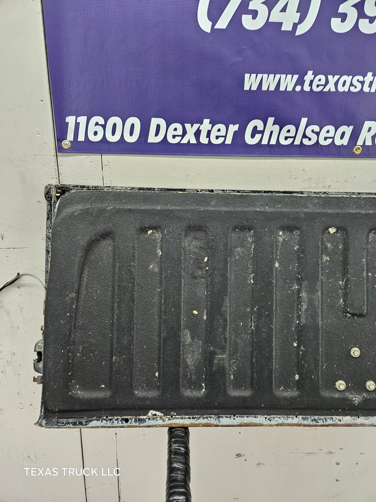 2007-2013 Chevrolet Silverado / GMC Sierra Tailgate 1500 2500 3500 HD