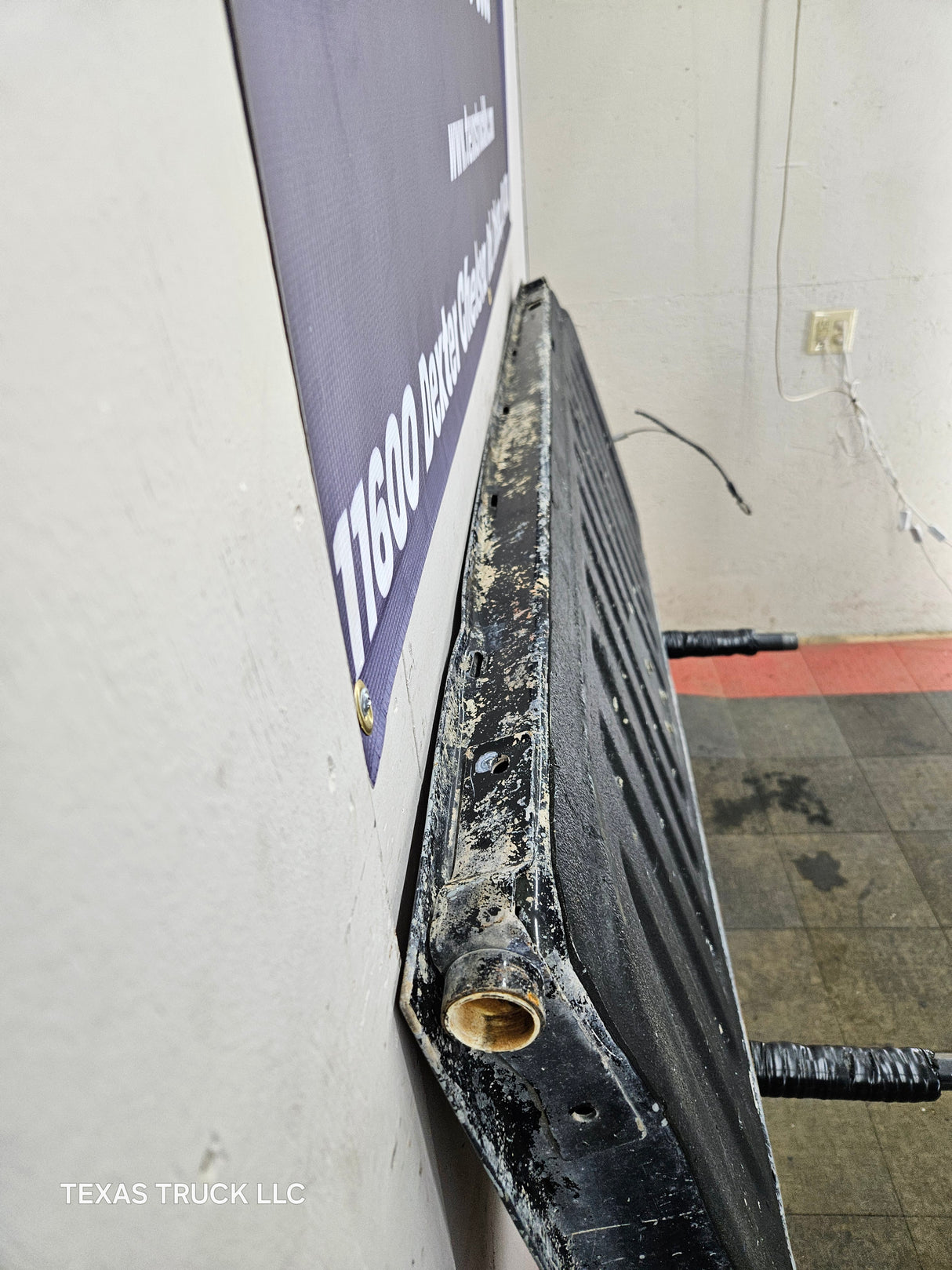 2007-2013 Chevrolet Silverado / GMC Sierra Tailgate 1500 2500 3500 HD