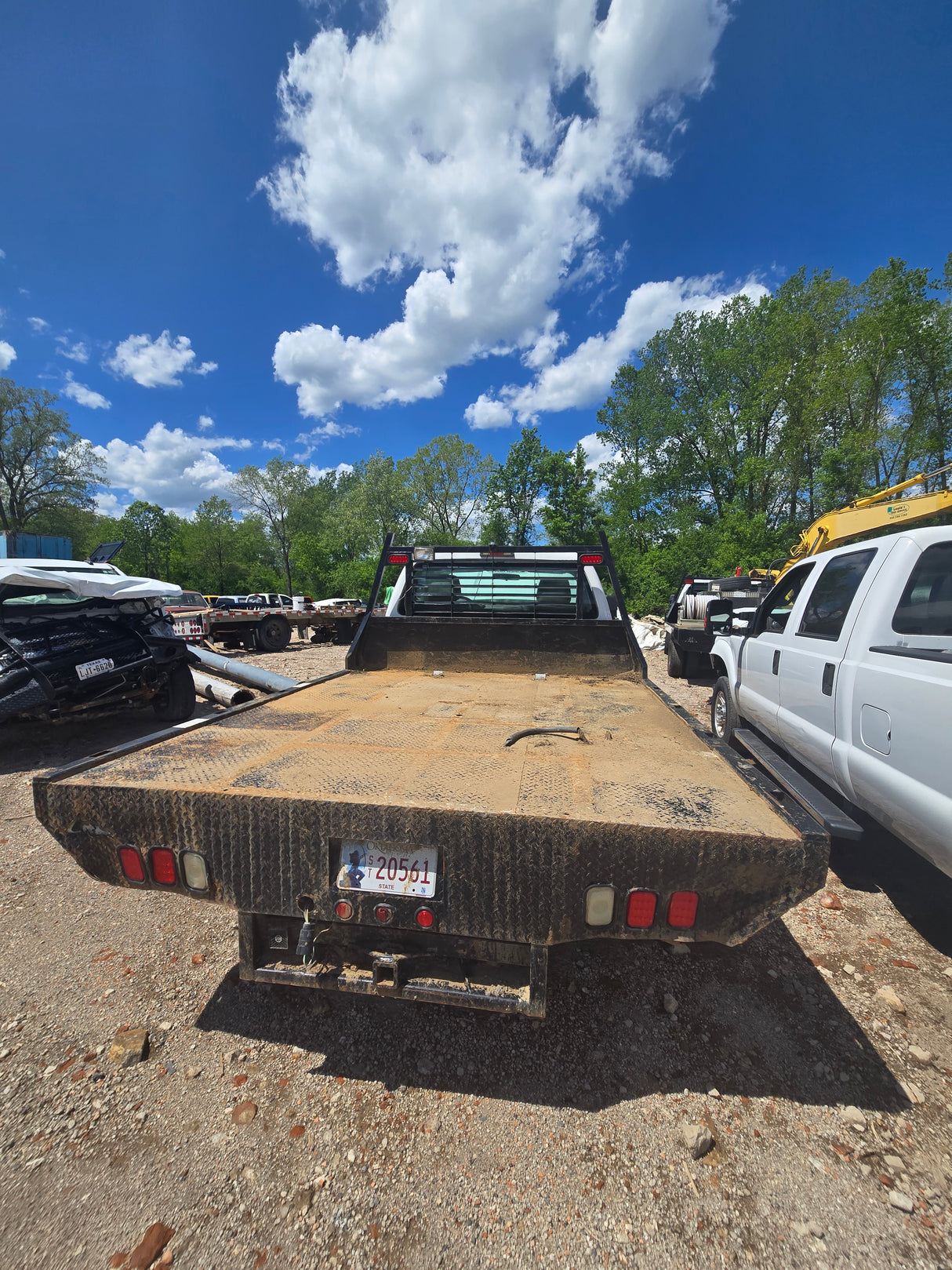 2012 Ford F-350 Super Duty Regular Cab, Cab and Chassis 6.7L Power Stroke 4x4 Dual Rear Wheel - FULL PART OUT