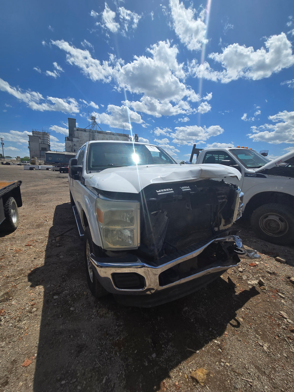 2011 Ford F-250 Super Duty Crew Cab Long Bed 8' 4x4 6.2L Gas - FULL PART OUT