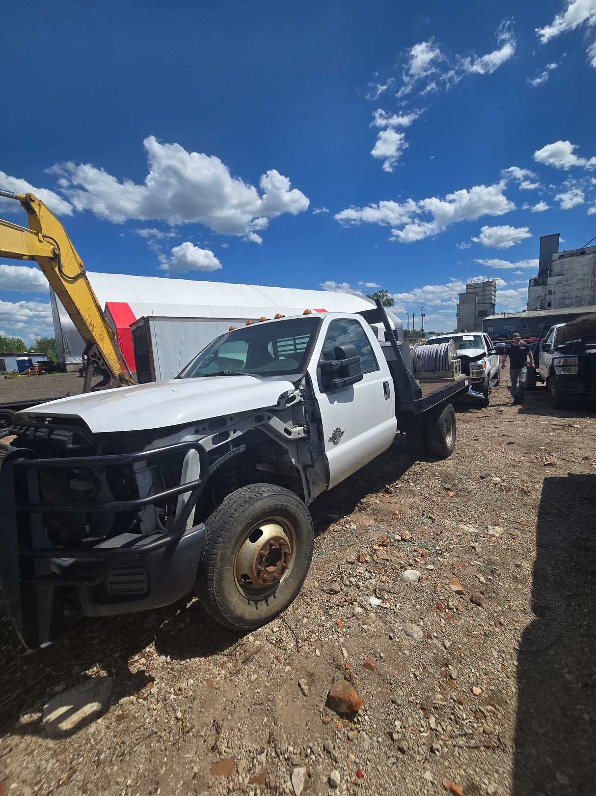 2011 Ford F-350 Super Duty 6.7L Power Stroke 4x4 Dual Rear Wheel - FULL PART OUT