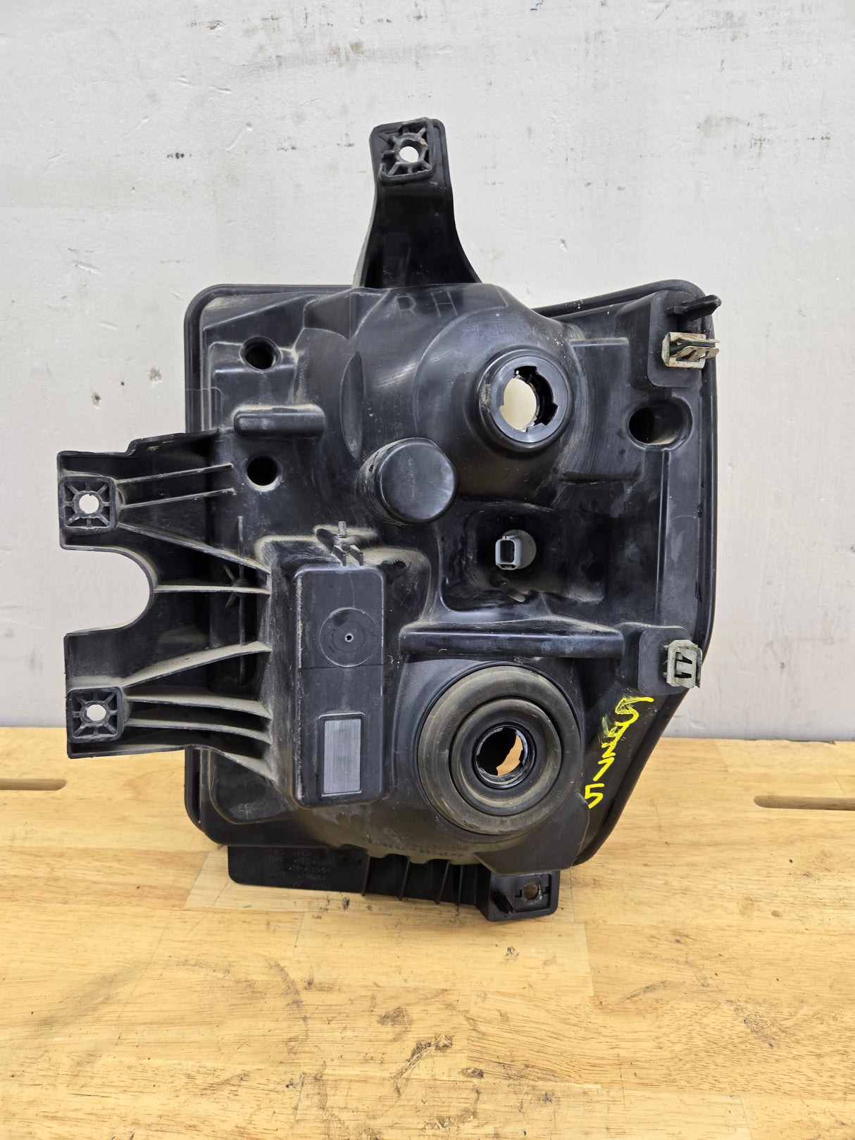 2008-2010 Ford Super Duty F250 F350 F450 F550 RH Passenger Side Composite Head Light 8C24-13005-A