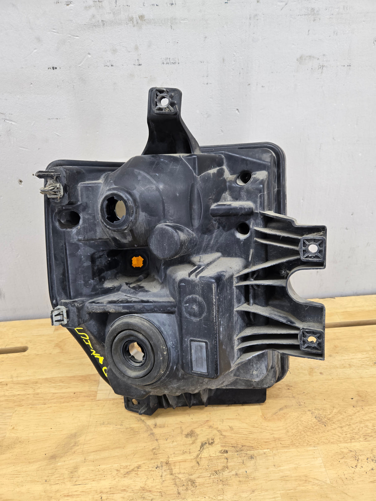 2008-2010 Ford Super Duty F250 F350 F450 F550 LH Driver Side Composite Head Light 44ZH-1849B 8C24-13006-A