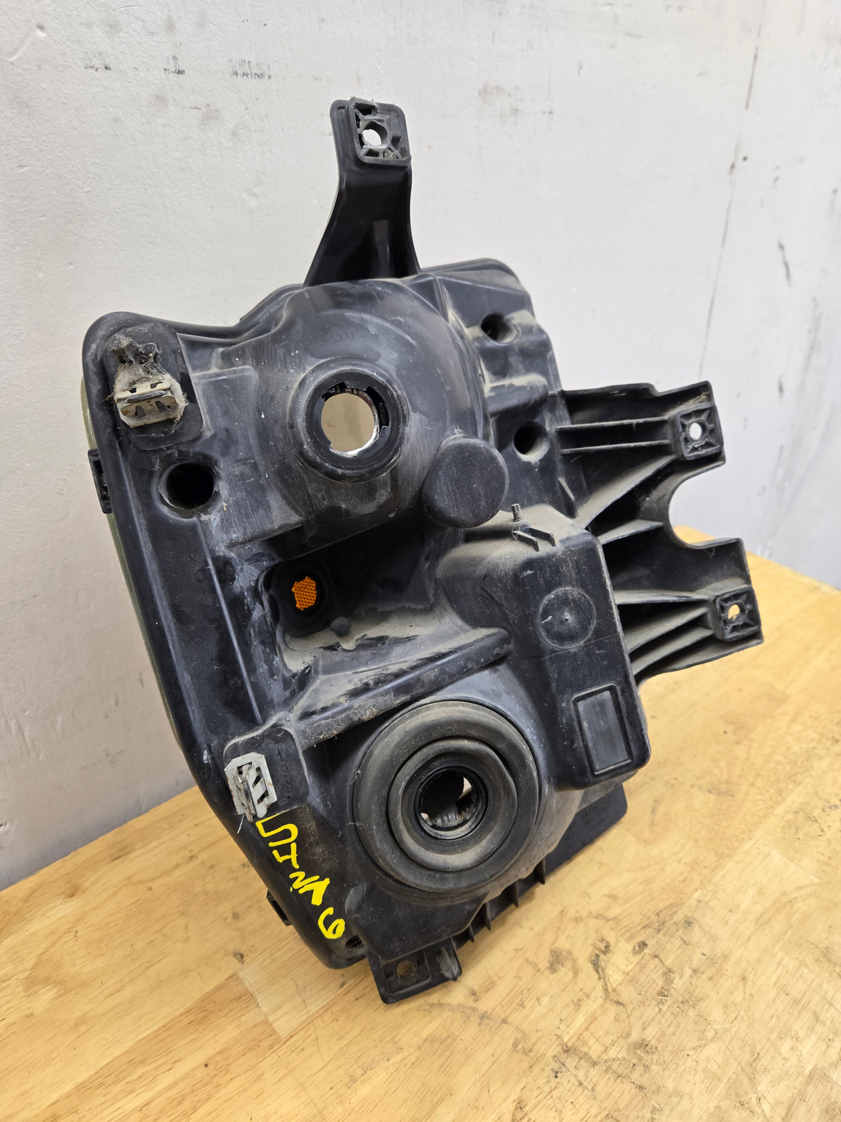 2008-2010 Ford Super Duty F250 F350 F450 F550 LH Driver Side Composite Head Light 44ZH-1849B 8C24-13006-A