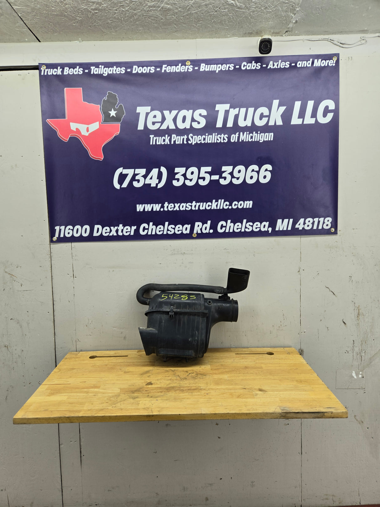 2008-2009 Ford F250 F350 Super Duty Air Filter Housing Box Cleaner