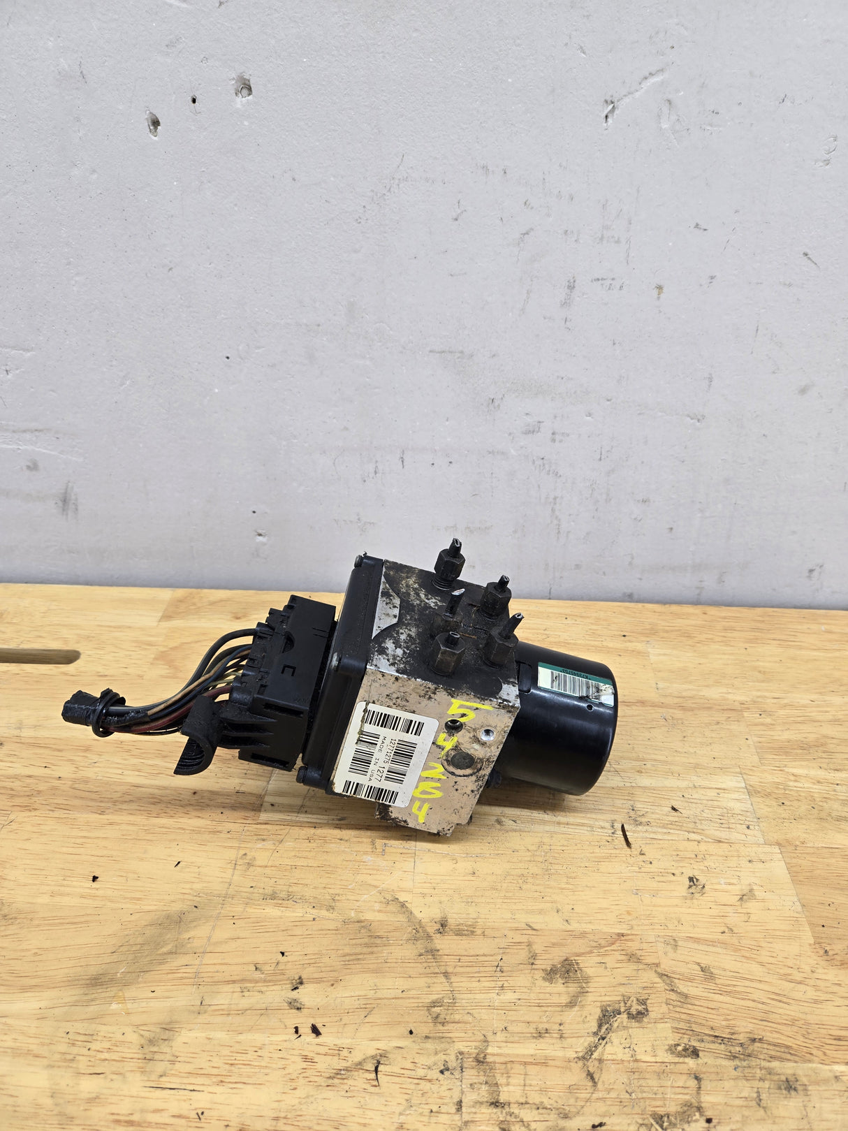 2008-2010 Ford Super Duty F250 F350 ABS Pump Module Control Assembly 7C34-2C346-AH