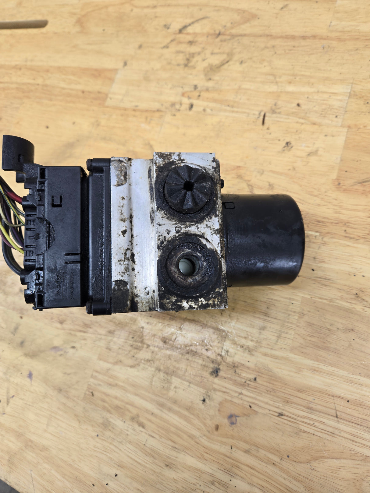 2008-2010 Ford Super Duty F250 F350 ABS Pump Module Control Assembly 7C34-2C346-AH