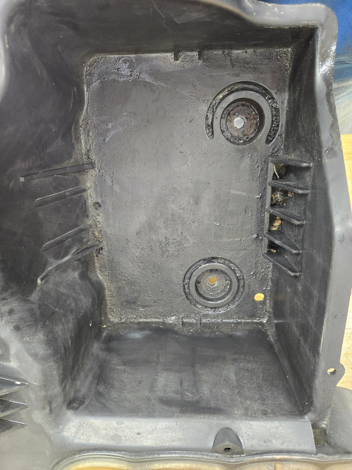 2008-2010 Ford F250 F350 F450 F550 Super Duty Engine Coolant Reservoir Tray